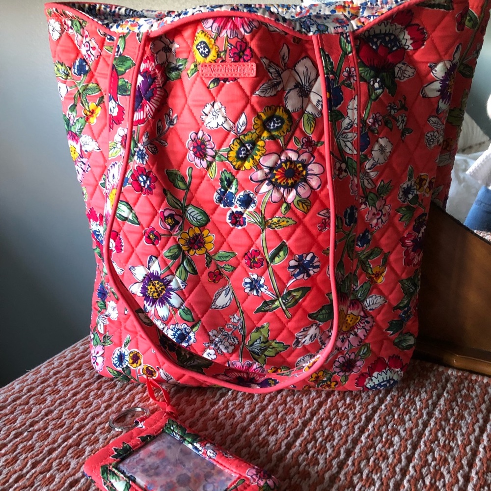 Vera Bradley Tote Set